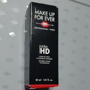 Makeup Forever Ultra HD Invisible Cover Foundation - Black & Red Accents